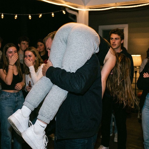 MF Spanking nach der Hausparty